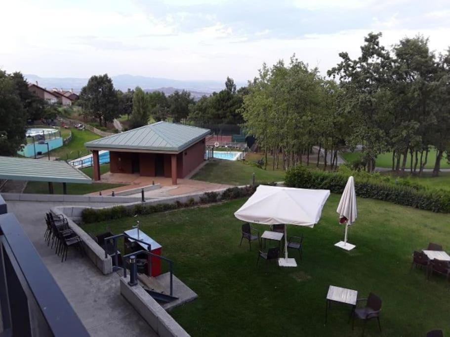 Duplex De Montana En Campo De Golf Apartment Sojuela Exterior photo